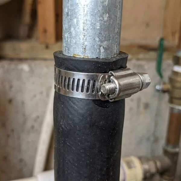 Cùm cổ dê là gì?