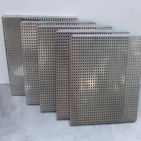 Triển khai quy trình đục lỗ inox