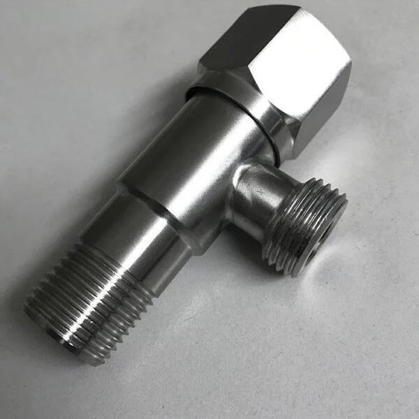 Van khóa giảm áp lực nước 2 đầu ra