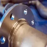 welding-pipe-to-flange-2