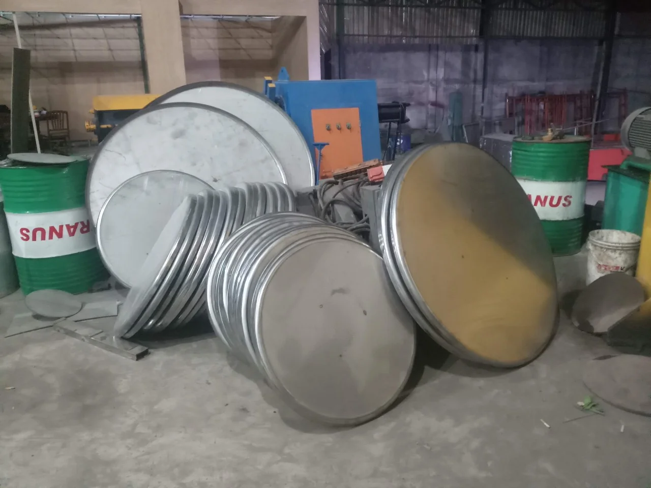 gia-cong-chom-cau-inox (2)
