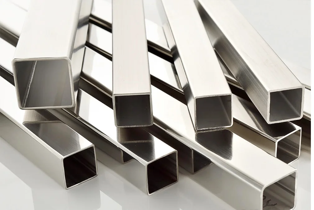 gioi-thieu-ve-hop-inox-304 (2)