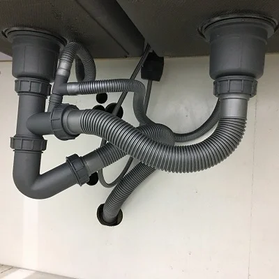 ong-thoat-nuoc-bon-rua-inox (1)