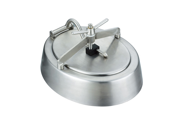 Cua-tham-bon-tank-hinh-oval-canh-vat-hinh-anh