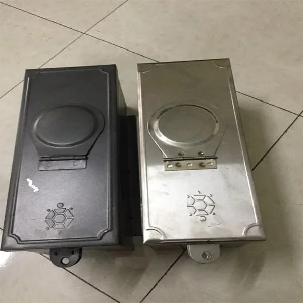 tim-hieu-ve-hop-dong-ho-nuoc-inox (1)
