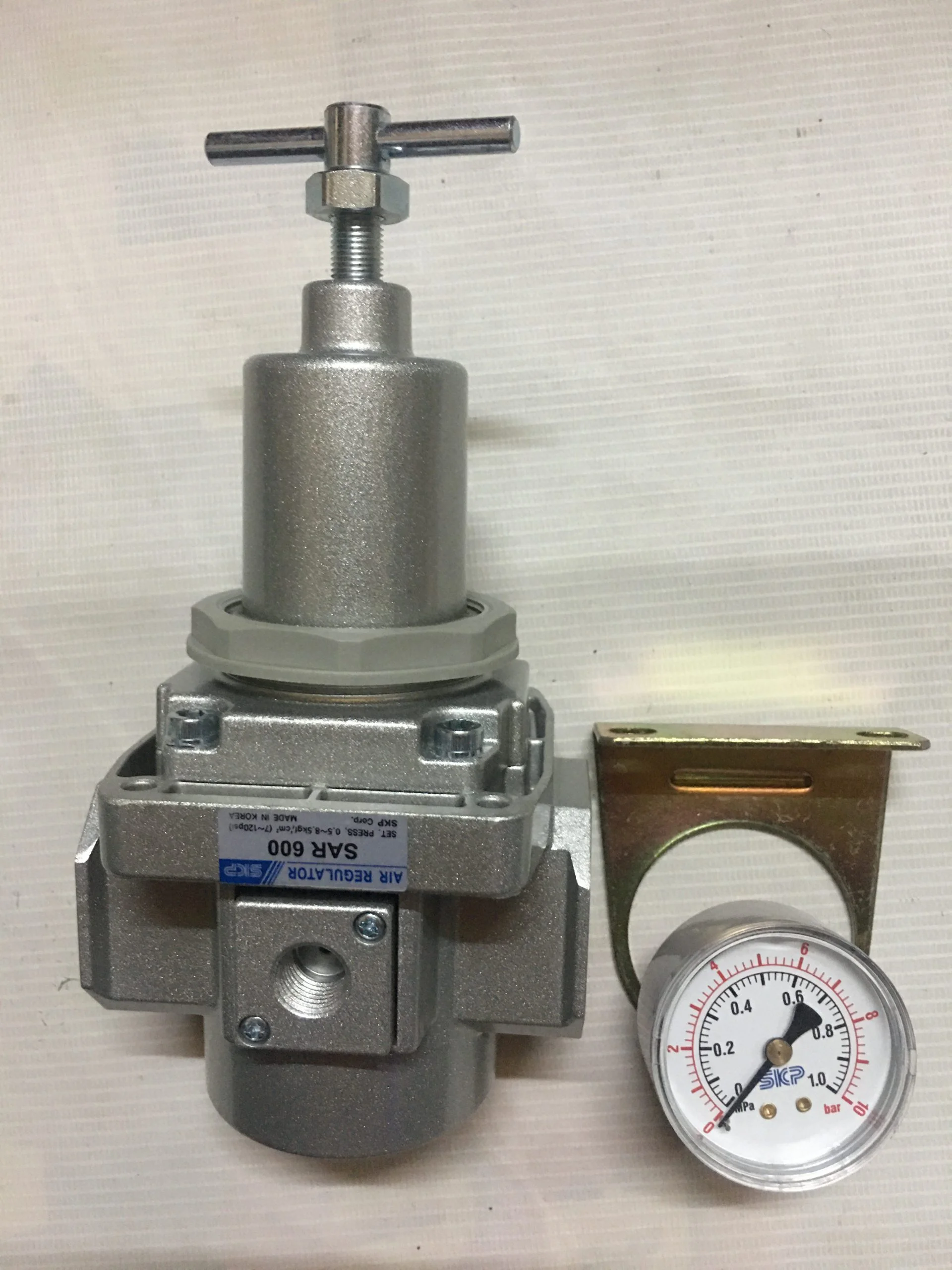 van-dieu-ap-smc (2)